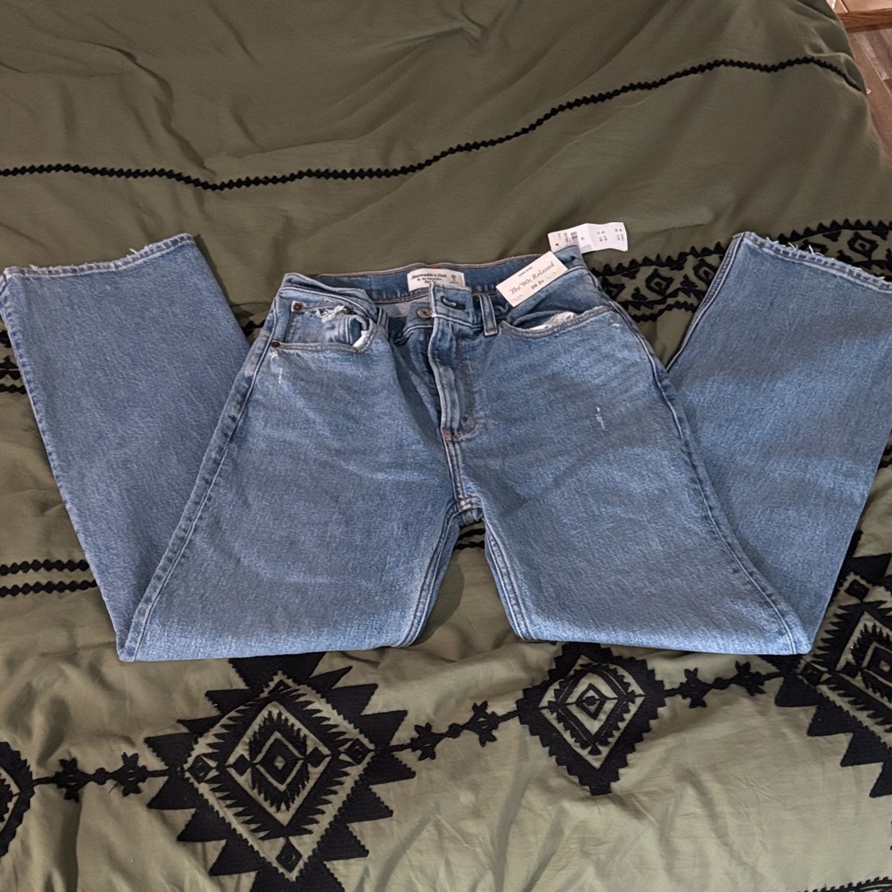Abercrombie & Fitch 90’s relaxed high rise Jeans